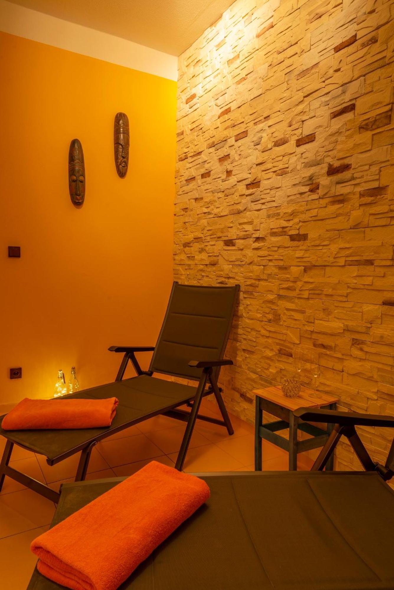 Podvesky Mlyn Hotel Tlumacov Buitenkant foto